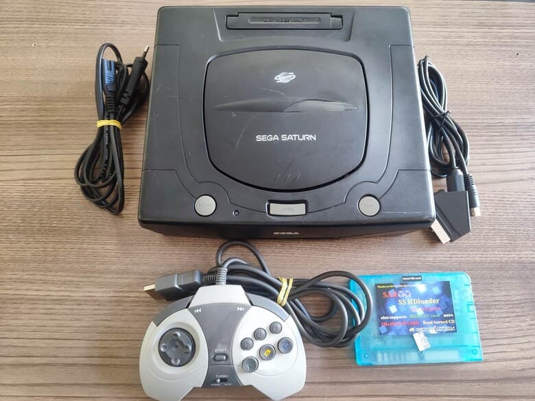 🎁 FREE GIFT – Sega Saturn Full Set + SAROO Card + 550 Games (PAL) | London